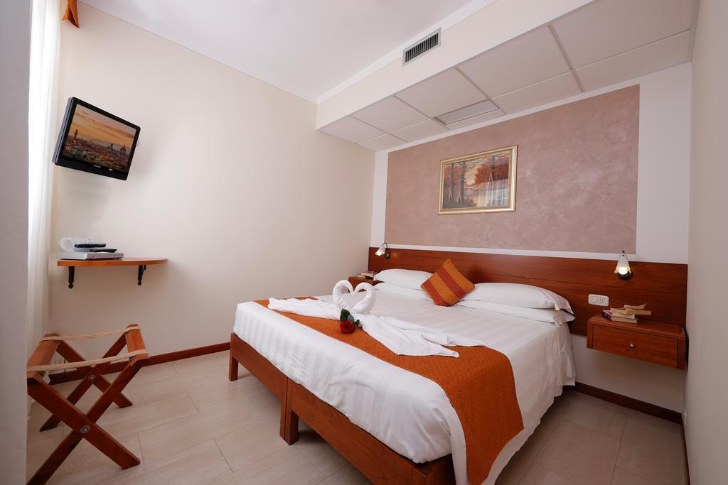 Michelangelo Hotel 3*